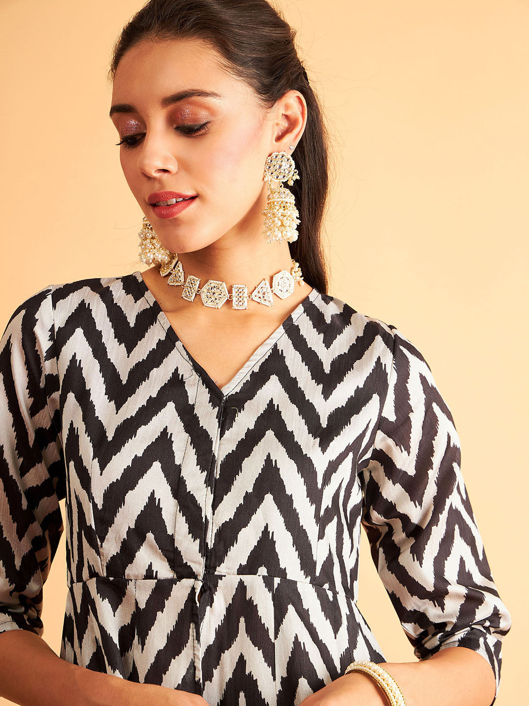 Women Black & White Chevron Printed Anarkali Kurta