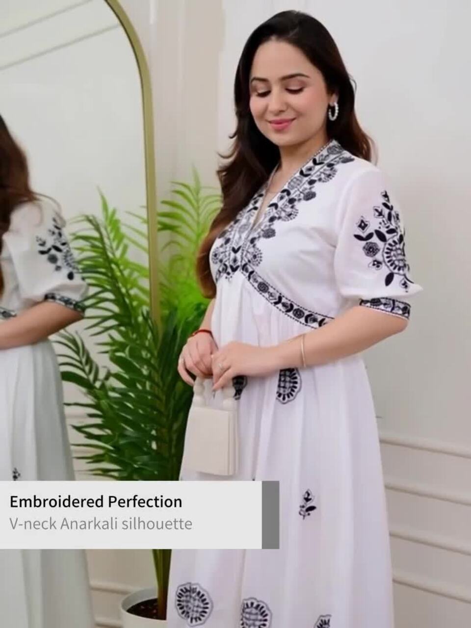 Floral Embroidered Thread Work Empire Puff Sleeves Anarkali Kurta